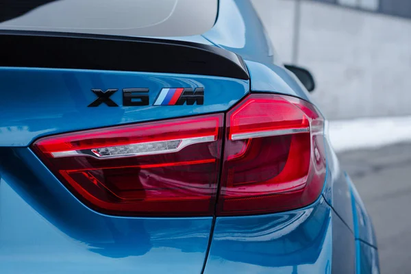 Kyiv, Ukrayna - 15.11.2022: BMW X6M Lumma