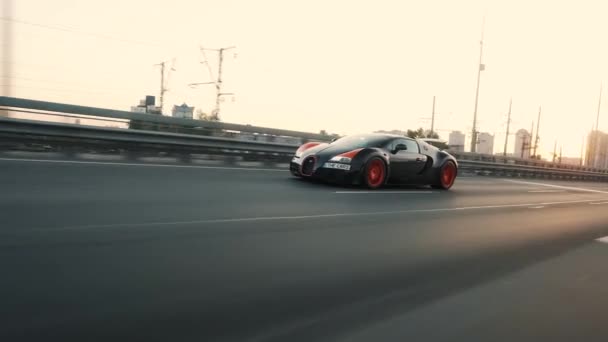 Bugatti Veyron Grand Sport Vitesse Wrc Edition 1Of8 — 图库视频影像