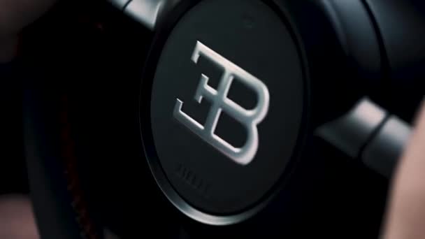 Bugatti Veyron Grand Sport Vitesse Wrc Editie 1Of8 — Stockvideo