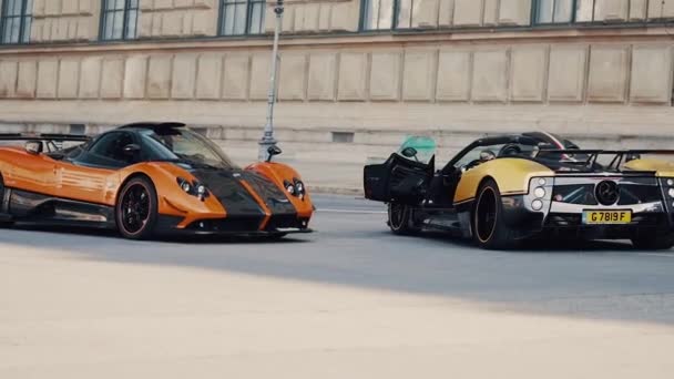 Pagani Zonda Cinque Coupe诉Roadster案 — 图库视频影像