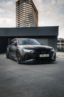 Audi RS6 C8 Alman Aracı