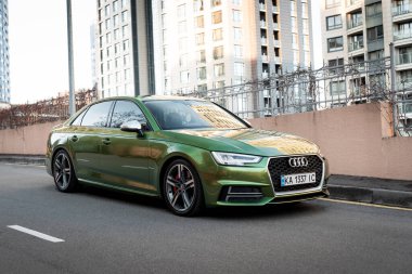 Audi A4 B9 S Hattı