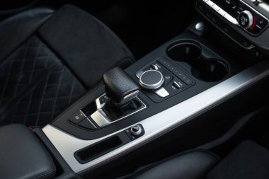 Audi A4 B9 S Hattı