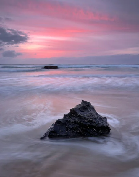 Krásný Přímořský Plášť Při Západu Slunce — Stock fotografie