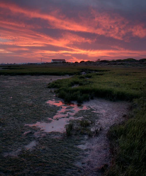 Kırmızı yansıma, Olho, Algarve, Portekiz