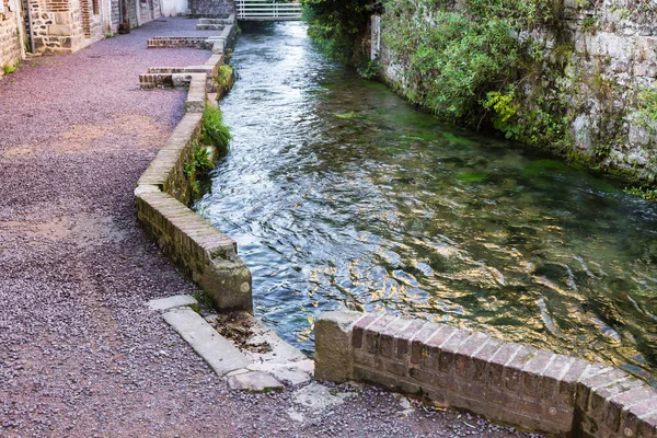 Vista Para Canal Rio Véules Comuna Veules Les Roses Normandia — Fotografia de Stock