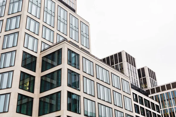 Bild Der Fassaden Moderner Bürogebäude — Stockfoto