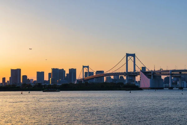 日落时分 日本东京彩虹大桥的照片 — 图库照片