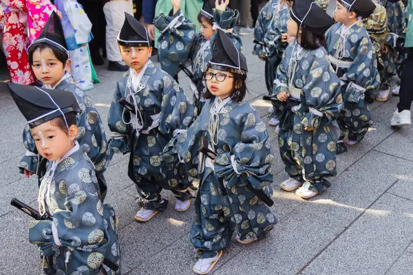 Tóquio Japão Abril 2023 Desfile Matsuri Templo Senso Asakusa Com — Fotografia de Stock