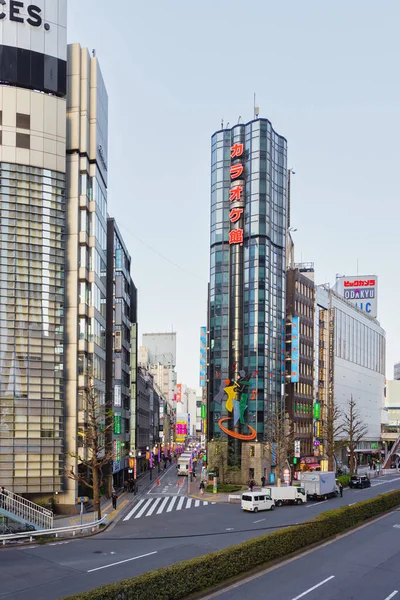 Токио Япония Апреля 2023 Года Вид Улицу Уличным Движением Высотными — стоковое фото