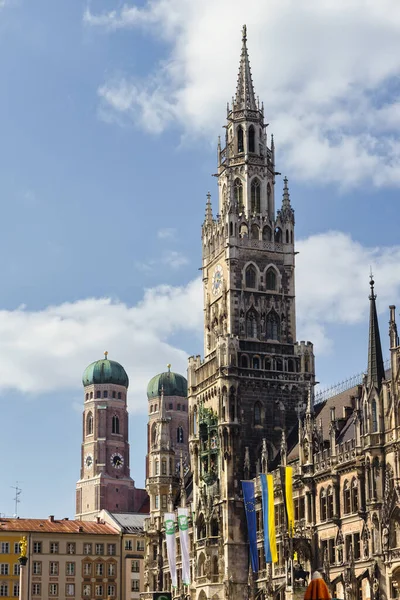 Munich Germany April 2023 Tower New Town Hall Frauenkirche Background — Stock Photo, Image