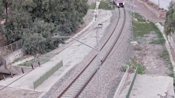 通勤列车离开客运站 50Fps视频 — 图库视频影像