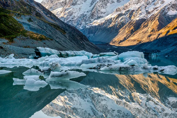 Ledovcové Alpské Jezero Údolí Hooker Sedící Úpatí Nejvyšších Vrcholů Jižních — Stock fotografie