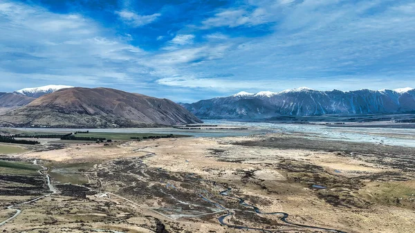 Árido Seco Parque Conservación Alpino Hakatere Bordeado Por Cordillera Nevada — Foto de Stock