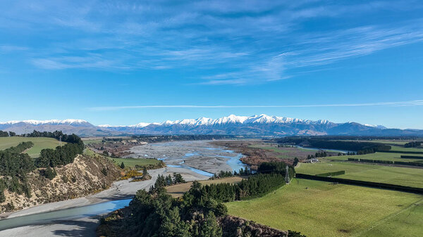 Воздушный пейзаж сельскохозяйственных полей и сельскохозяйственных угодий вокруг ущелья Ваймакарири