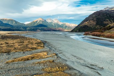 Waimakariri nehri Hawdon Vadisi 'nden akıyor.