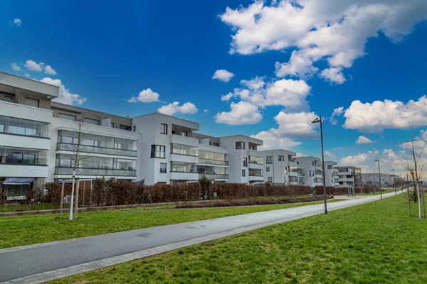 stock image Kalbach-Riedberg district , Ortsbezirk, of Frankfurt am Main city. Germany. New european residential quarter, modern apartment buildings and surroundings. New residential area