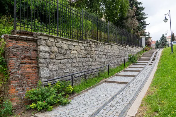 Ortaçağ tarihi kasabası Jaroslaw, Polonya. Eski şehrin caddesi. Turizm arazisi
