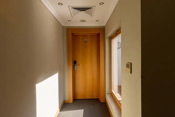 Interior Hotel Corridor Doors Room Nummbers — Stockfoto