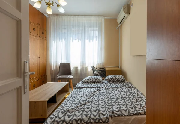 Bedroom Interior Rental Apartment — Stock Photo, Image