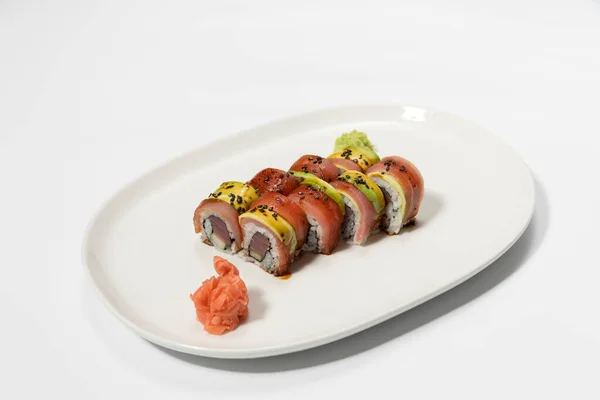 Sushi Servește Placă Albă — Fotografie, imagine de stoc