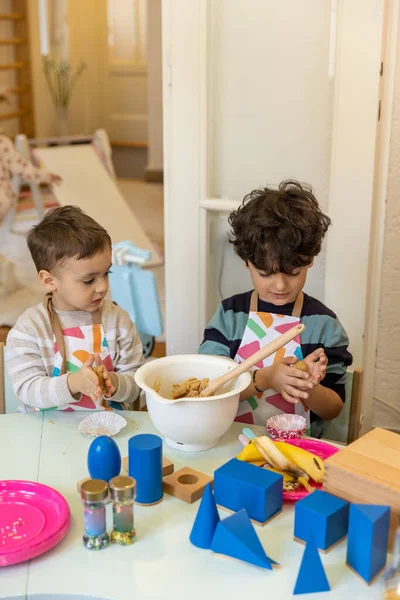 Kinderen Bereiden Eten Voor Montessori Kleuterschool Banaan Cokies — Stockfoto