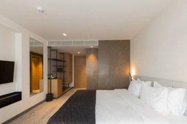 Lüks bir yatak odası, otel odası.