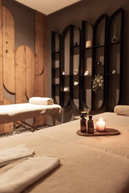 Spa merkezinde masaj odası