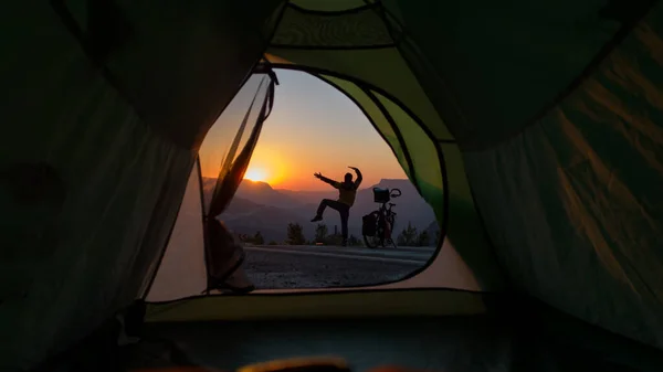 Kamp Hayatı Uzun Bisiklet Turu Pozitif Rahatlatıcı Güne Başlıyor — Stok fotoğraf