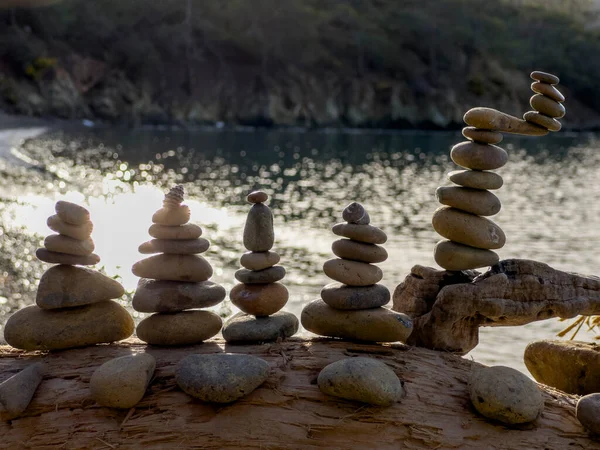 リラックス効果神秘的な力と禅石の相乗効果 — ストック写真