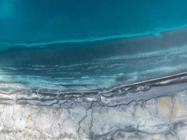 サルダ湖観光地域 湖のテクスチャと素晴らしい色を保護 — ストック写真