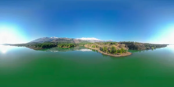 Vista Aérea 360 Graus Reflexões Lago Vistas Incríveis Primavera — Fotografia de Stock