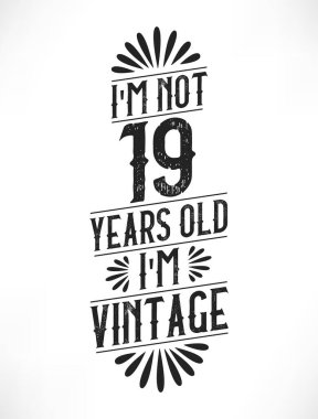19 yıllık klasik doğum günü. 19. yaş günü klasik tişört tasarımı.
