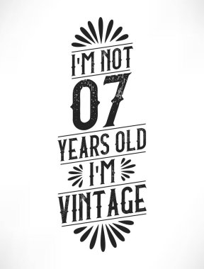 7 yıllık klasik doğum günü. 7. yaş günü klasik tişört tasarımı.