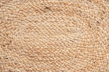 Doğal renkte örülmüş jüt (Corchorus olitorius ve Corchorus capsularis) malzeme masa örtüsü düz bir görünüm sergiliyordu. Arkaplan dokusu kavramı.