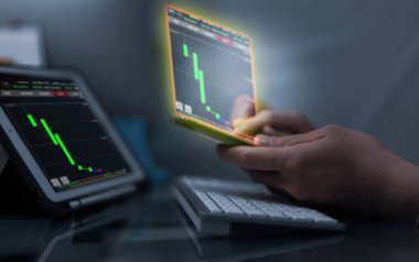 Elle kullanılan akıllı telefon ve tablet bilgisayar hisse senedi büyük veri pazarı ve büyüme grafiği kripto para birimi gelecekteki metatik değişim çözümünde internet bankacılığı yeniliğinden