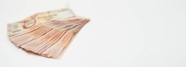 Tay bankaları zengin yatırımcılar için nakit para ve kopyalama alanı ile borç harcamak