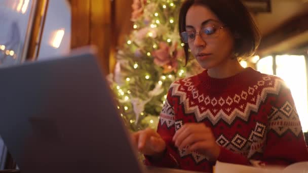 Tired Stressed Woman Working Xmass Decorated Coffee Shop Christmas Eve — Stock Video