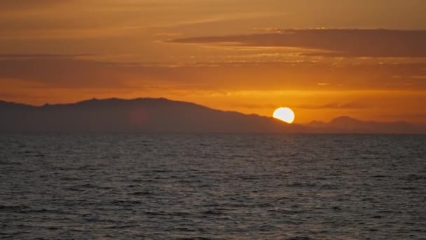 Sonnenuntergang Über Ruhiger See Morgendämmerung Über Horizont Meer Wasser Roter — Stockvideo