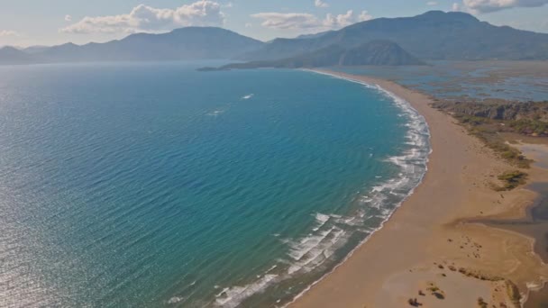 Tropisch Zand Iztuzu Turtle Strand Rustige Blauwe Zee Turkije Natuurlijke — Stockvideo