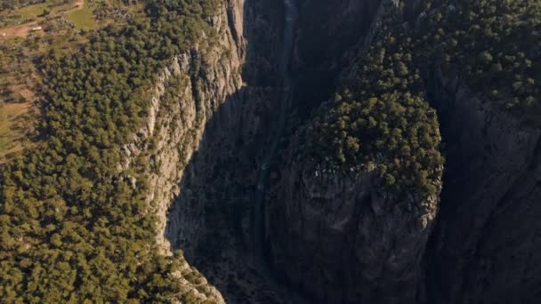 Luftaufnahme Der Schönen Tiefen Und Riesigen Erstaunlichen Tazi Schlucht Der — Stockvideo