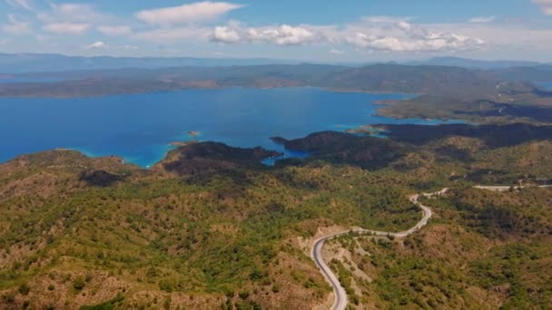 Zdjęcia Lotnicze Dronów Pięknego Krajobrazu Półwyspu Marmaris Gór Wzgórz Zielonymi — Wideo stockowe