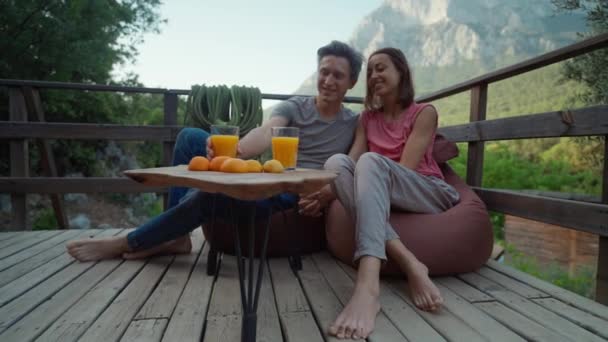 Happy Joyful Couple Sunny Morning Outdoors Mountain Camping Enjoying Sunrise — Stock Video