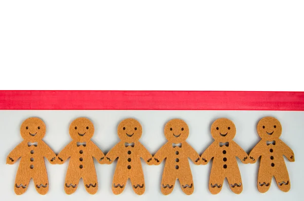 Gingerbread Men Line Red Ribbon — Stock Photo, Image
