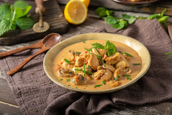 Chicken Curry Fresh Vegetable Herbs Mushrooms — Stock Photo, Image