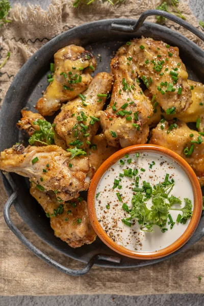 Delicious Chicken Wings Parmesan Mayo Garlic Dipping — Stock Photo, Image