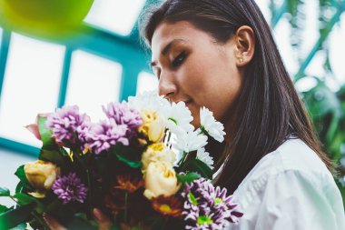 Botanik orangery Satılık, sera kompozisyon ve süslemeler yapmak için güzel çiçekler büyüyen ile memnun sahibi holding buket koku kokulu Asya çalışanı büyüleyici