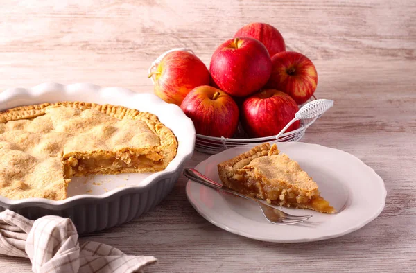 Double Crust Apple Pie Served — Stock Photo, Image