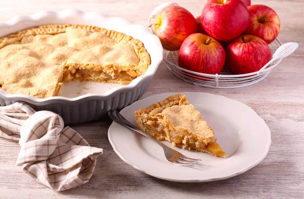 Double Crust Apple Pie Served — Stock Photo, Image