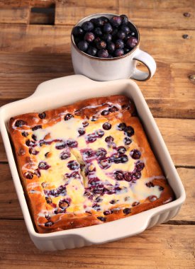 Blueberry ricotta cheesecake in a tin